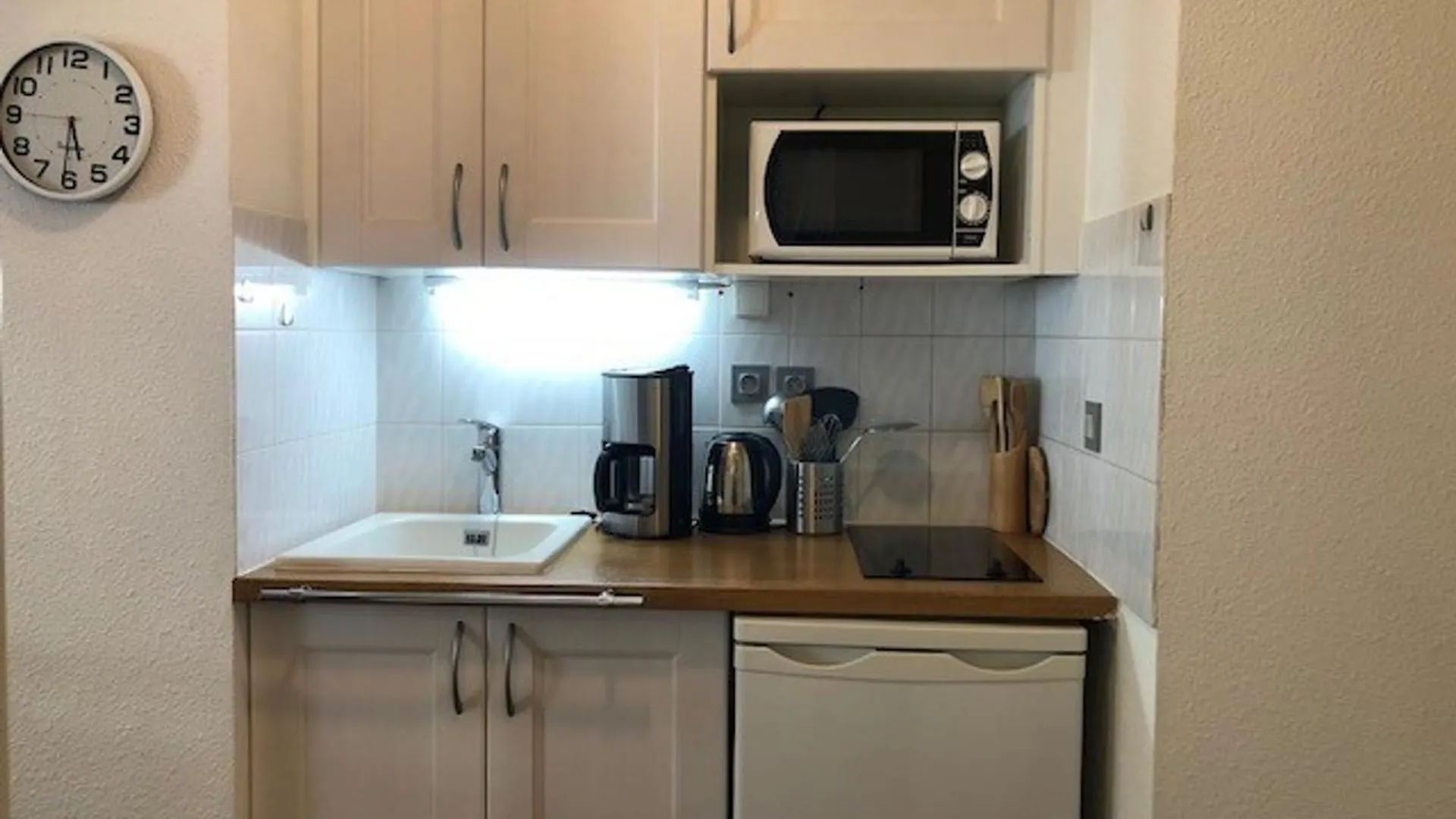 Apartment Studio Cosy En Centre-Ville, A Proximite Des Thermes Et Des Pistes Du Domaine Des Trois Vallees - Fr-1-512-228 Brides-les-Bains